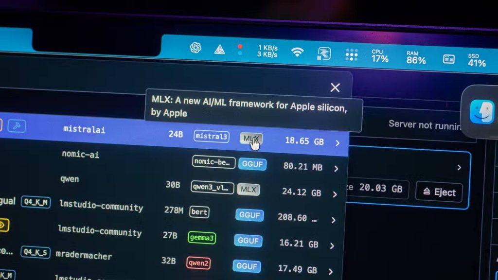 Mô tả về MLX của Apple trong LM Studio khi di chuột qua biểu tượng MLX