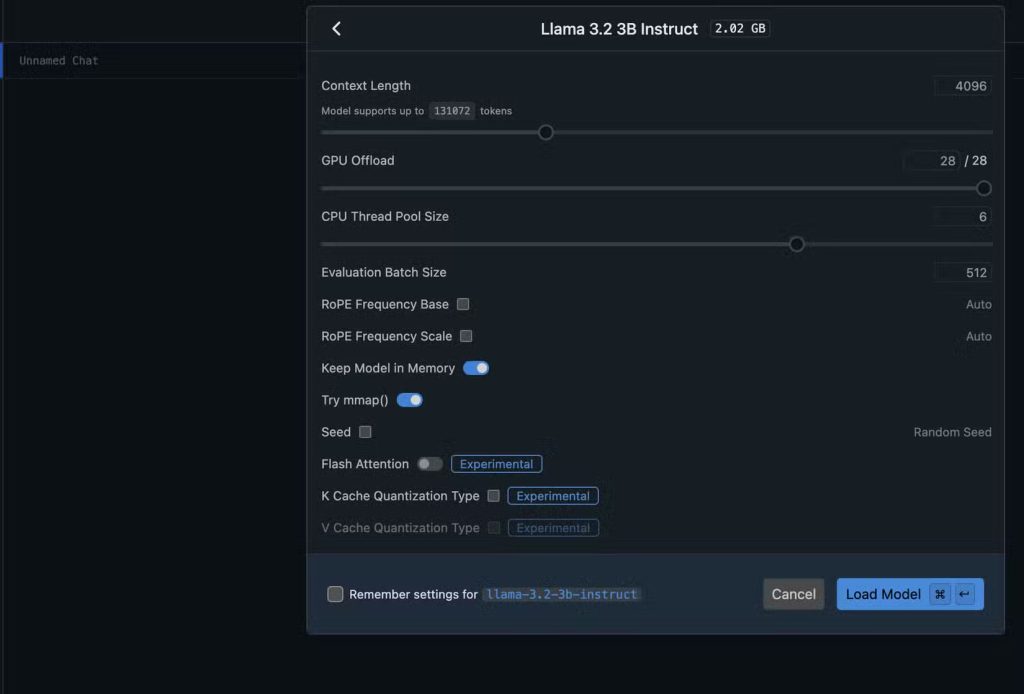 Llama 3 đang load trong LM Studio